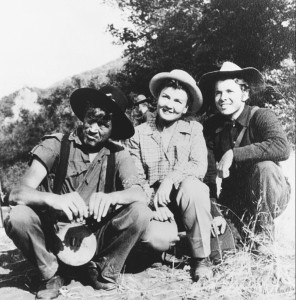 Lillian Ross, John Huston and Audie Murphy on the set of John Huston’s “The Red Badge of Courage,” outside Los Angeles, 1950. Credit: Silvia Reinhardt